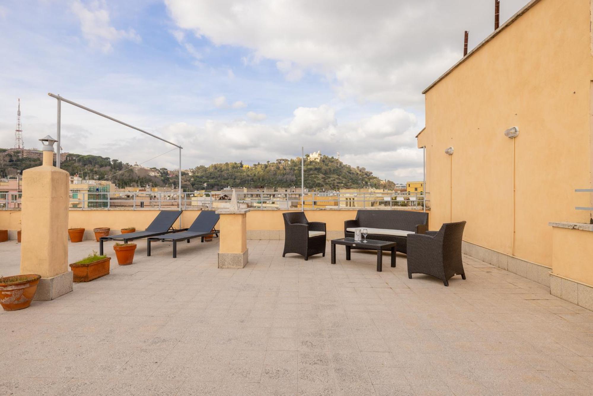 Top Floor Apt With Rooftop Terrace Near St. Peter 罗马 外观 照片