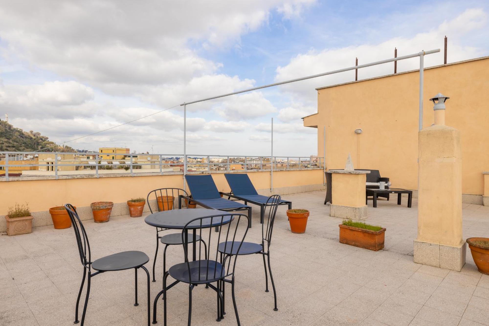 Top Floor Apt With Rooftop Terrace Near St. Peter 罗马 外观 照片